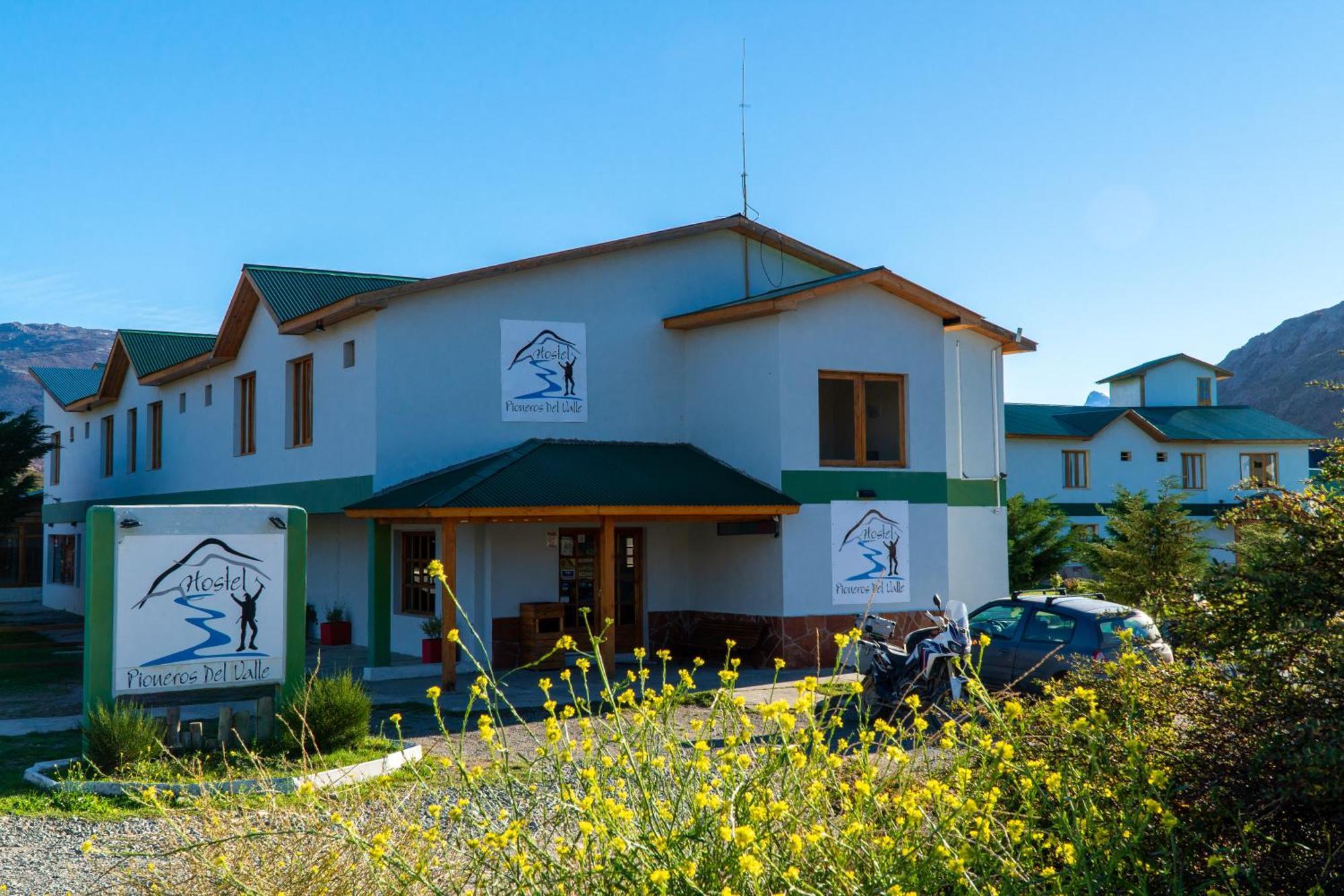 Hostel Pioneros Del Valle El Chalten Εξωτερικό φωτογραφία