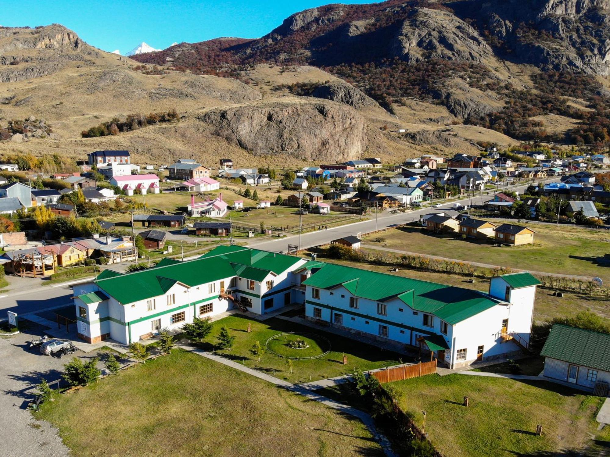 Hostel Pioneros Del Valle El Chalten Εξωτερικό φωτογραφία